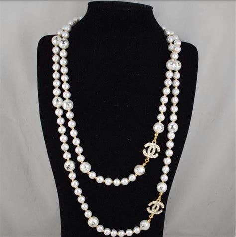 coco chanel perlas|perlas de coco chanel.